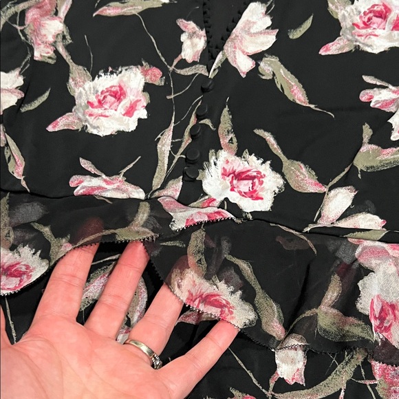 White House Black Market Floral Sleeveless Blouse - Picture 5 of 9